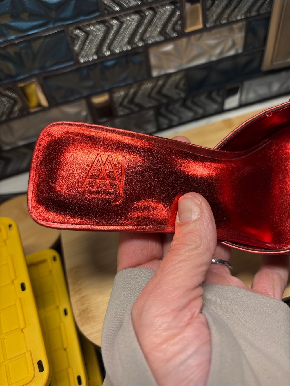 Women’s Metallic Red Bow Slide Heels - Picture 5 of 9